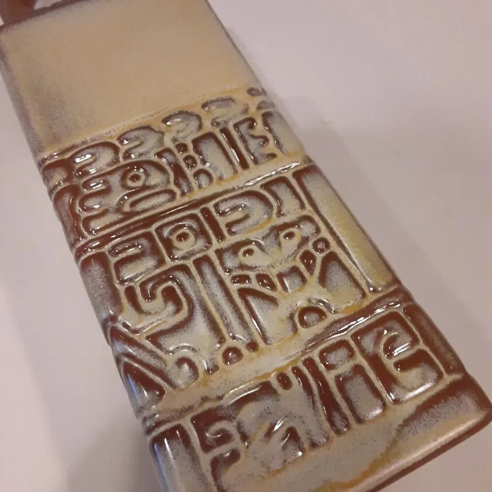Vintage Frankoma Pottery Pictographs Column Bud Vase#7JH NOTE